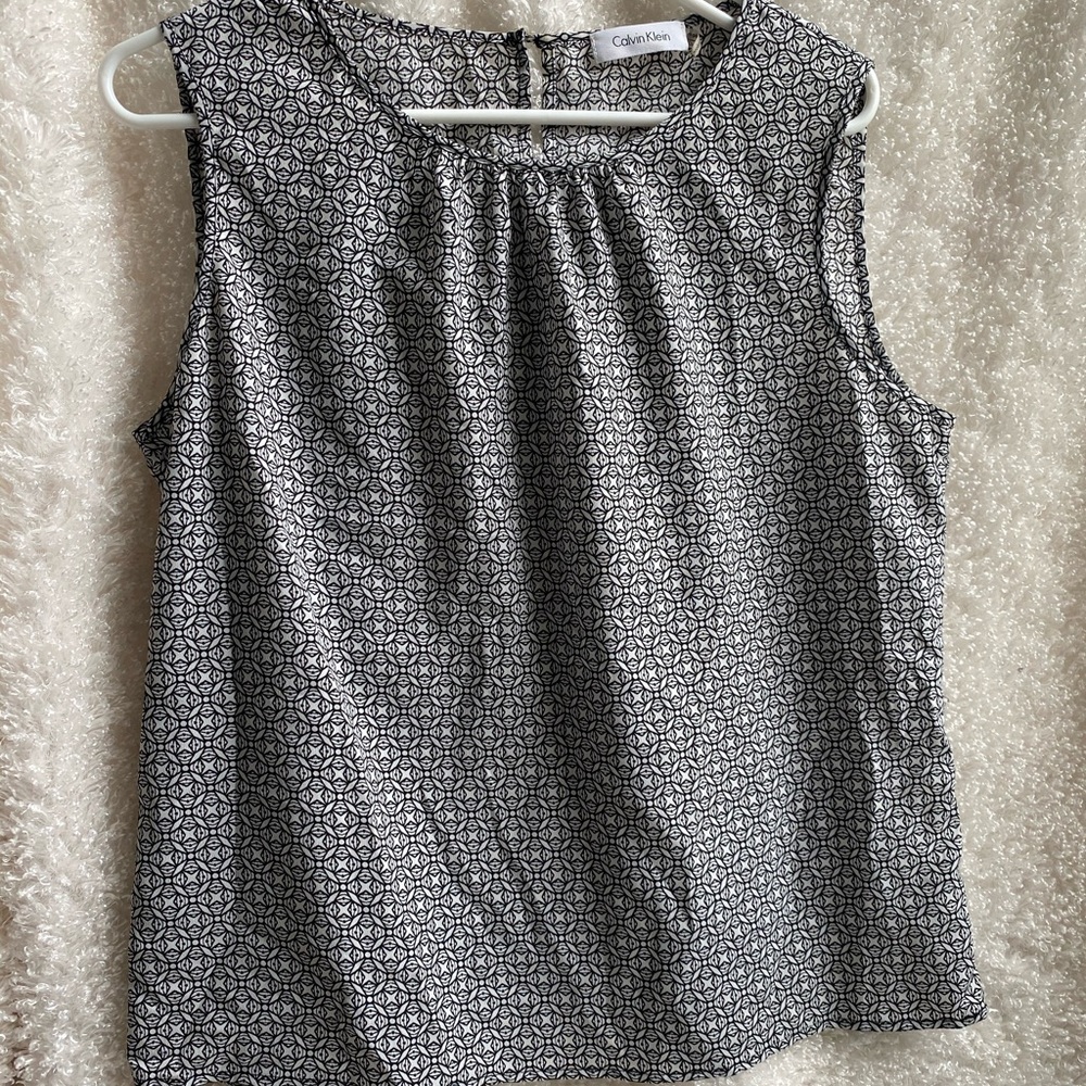 Calvin Klein Large Blouse